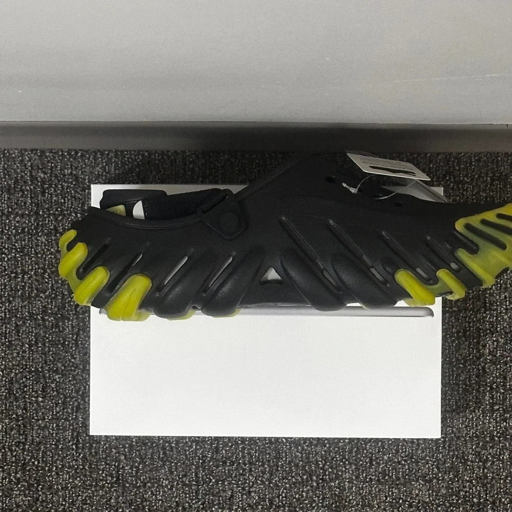 Crocs Echo Icy RO Storm Clog Men 10 Black Yellow Streetwear Summer Techwear NEW